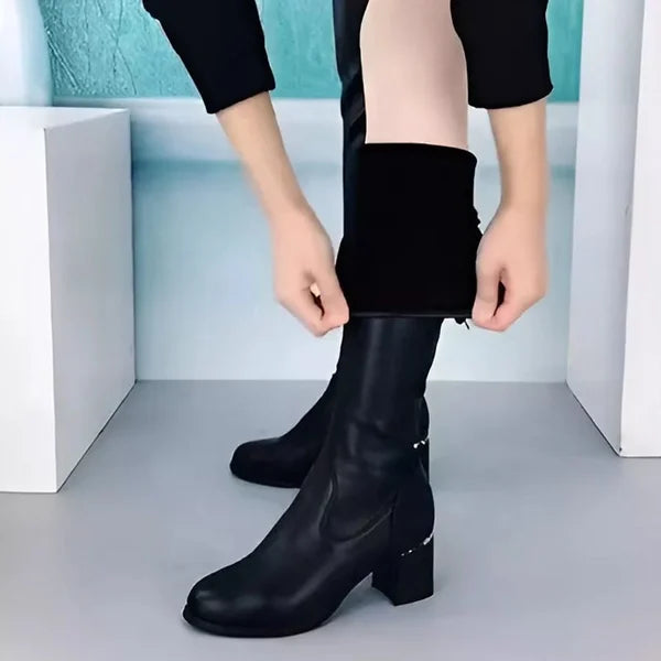 Bota Longboot Cano Longo Em Couro Ecológico Versátil e Estilosa - HSPX Magazine