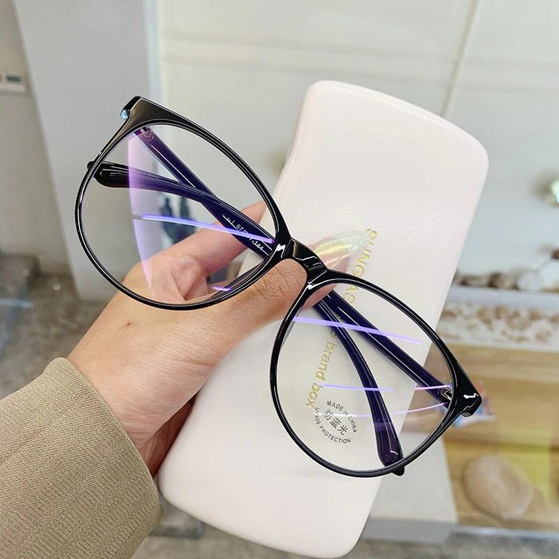 Óculos Descanso Bloqueador de Luz Azul Feminino - Luxury Glass - HSPX Magazine